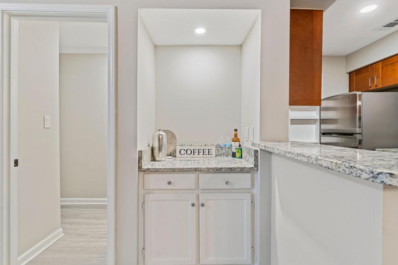 Rm2 - 1Bdr 1Bath Cozy Ensuite Shared Condo Атланта Экстерьер фото